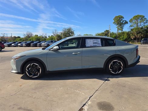 New 2025 Kia K4 EX image 5
