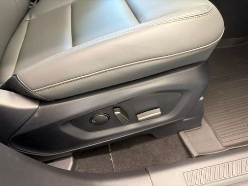 New 2026 Ford Explorer Active w/ Active Comfort Package AWD/4WD image 38