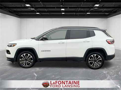 Used 2023 Jeep Compass Limited image 2
