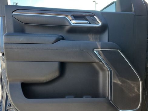 Used 2022 Chevrolet Silverado 1500 RST image 17