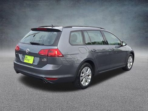 Used 2017 Volkswagen Golf S AWD/4WD image 3