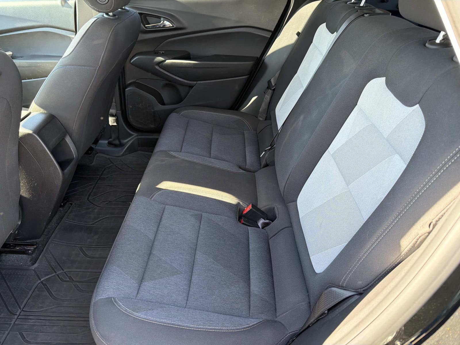 Certified 2024 Chevrolet Trax LS w/ LS Convenience Package FWD image 19