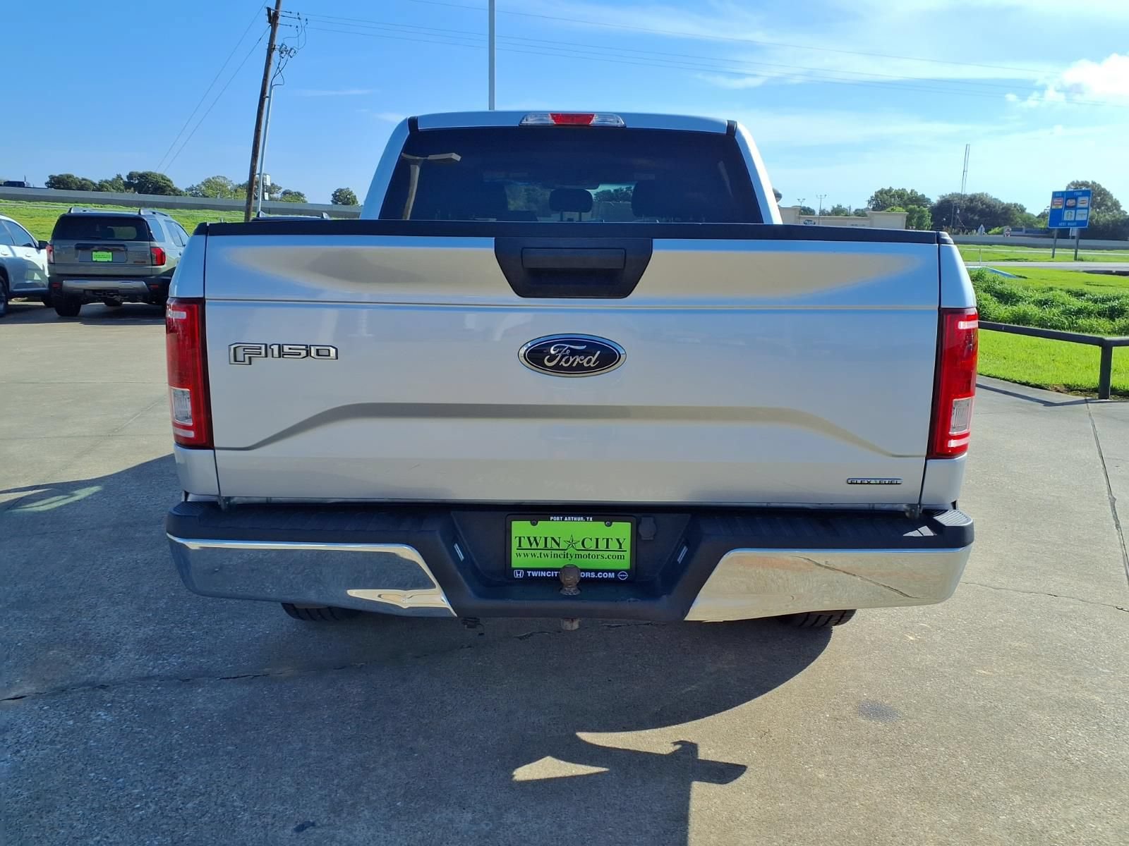 Used 2016 Ford F150 XLT RWD image 4