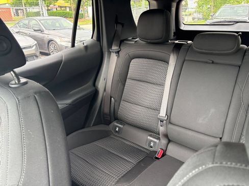 Used 2025 Chevrolet Equinox LT FWD image 39