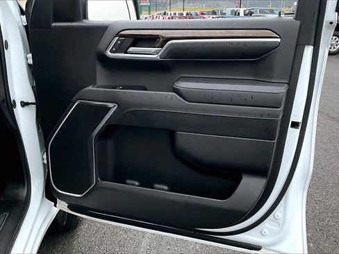 Used 2024 GMC Sierra 1500 Elevation w/ X31 Off-Road Package image 25