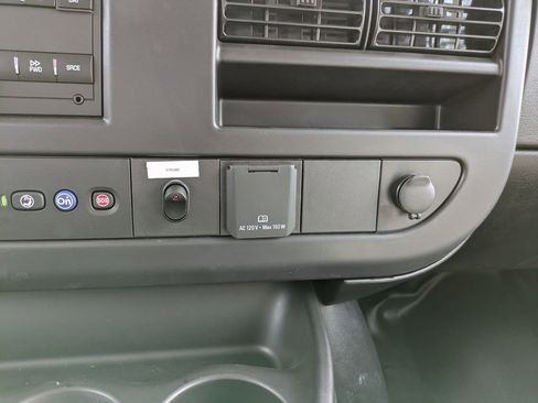 New 2025 Chevrolet Express 3500 w/ Power Convenience Package image 21