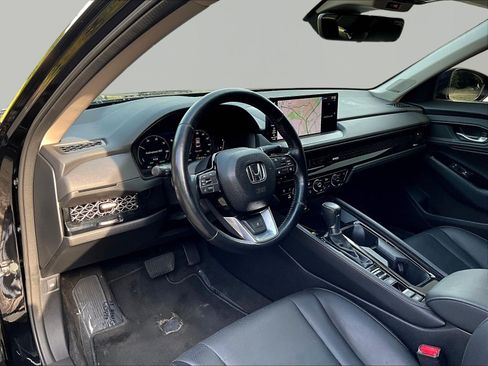 Used 2025 Honda Accord Touring image 17