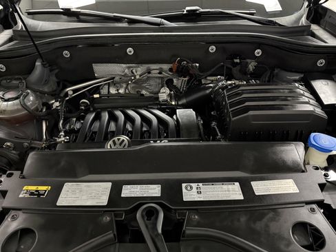 Used 2020 Volkswagen Atlas Cross Sport SEL Premium R-Line image 45
