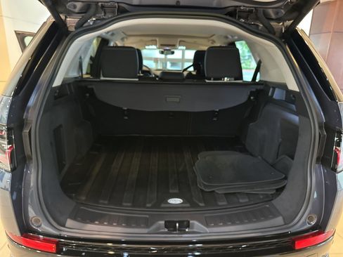 Certified 2025 Land Rover Discovery Sport S image 19