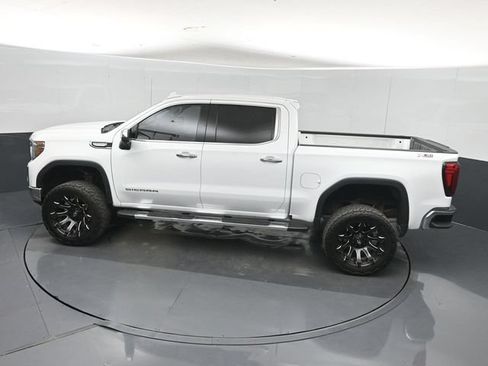 Used 2021 GMC Sierra 1500 SLT AWD/4WD image 43