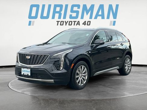 Used 2022 Cadillac XT4 Premium Luxury w/ Enhanced Visibility Package image 2