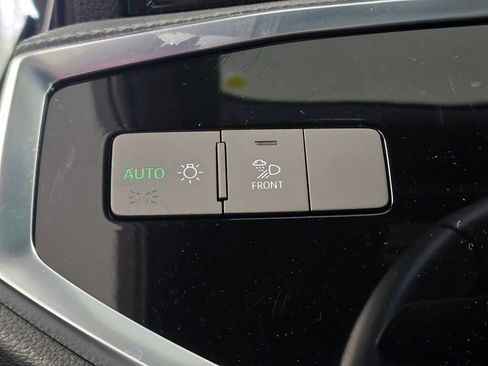 Used 2025 Audi Q3 2.0T Premium w/ Convenience Package image 39