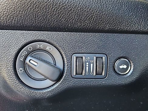 Used 2023 Dodge Challenger R/T image 22