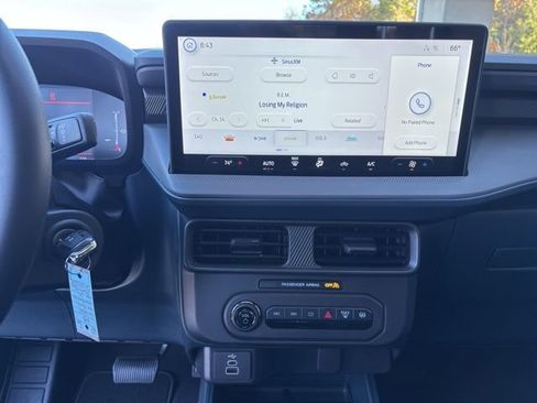 New 2025 Ford Maverick XL image 15