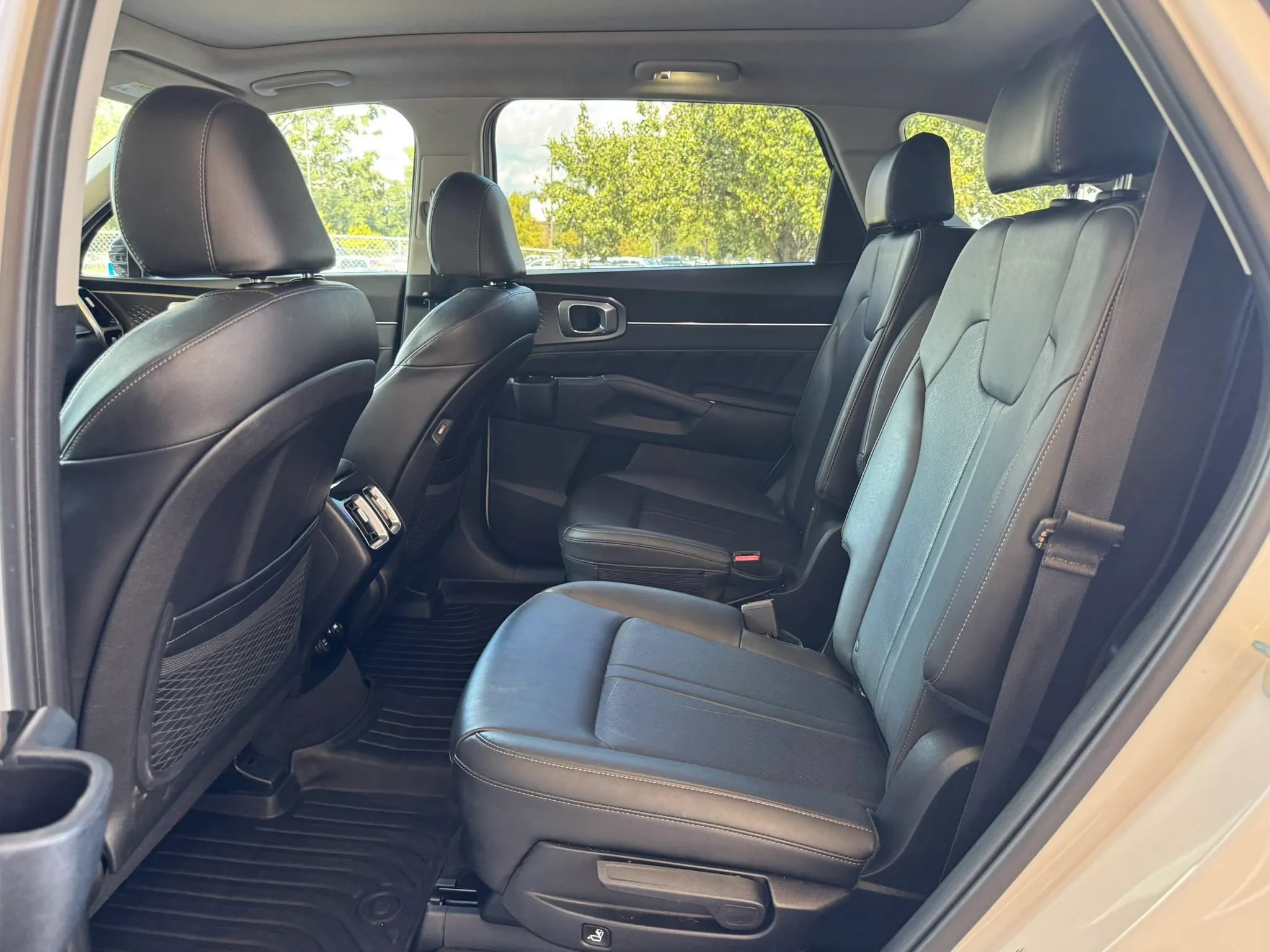 Used 2022 Kia Sorento SX FWD image 15