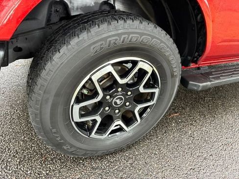 Used 2024 Ford Bronco Outer Banks AWD/4WD image 16
