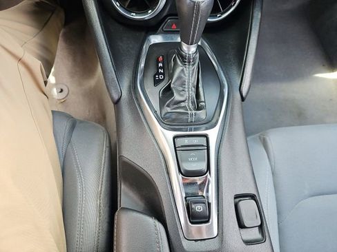 Used 2020 Chevrolet Camaro LT RWD image 15