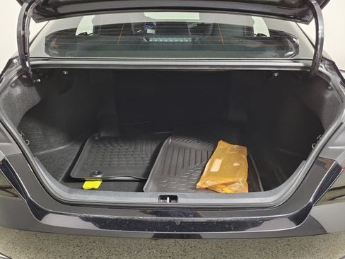 Used 2025 Toyota Camry SE FWD image 10