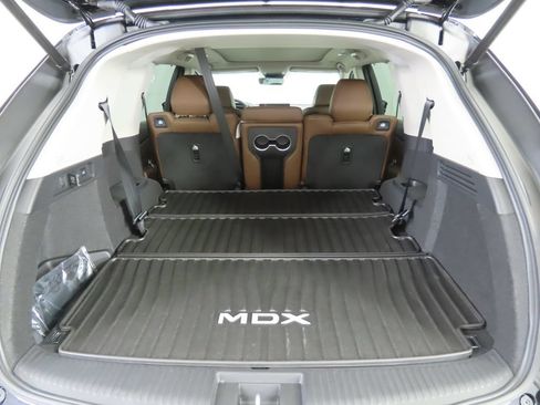 Used 2026 Acura MDX w/ Technology Package FWD image 29