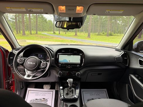 Used 2022 Kia Soul X-Line FWD image 14