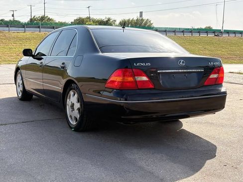 Used 2001 Lexus LS 430 w/ Navigation/Mark Levinson Pkg RWD image 5