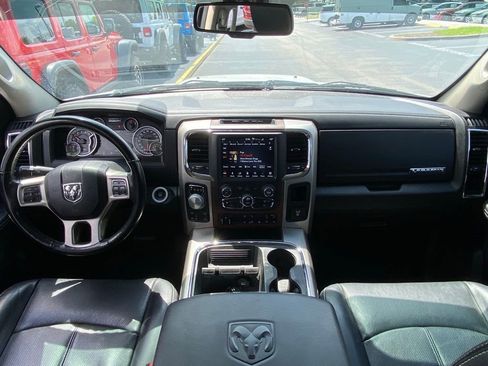 Used 2019 RAM 1500 Laramie w/ Convenience Group AWD/4WD image 17