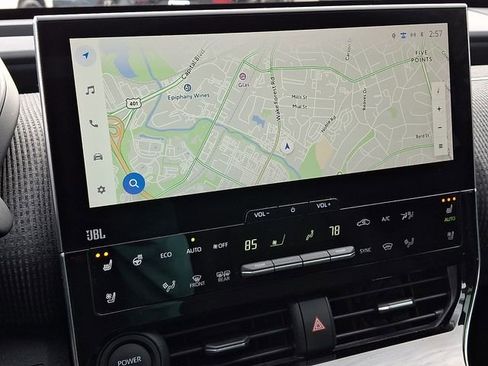 Used 2023 Toyota bZ4X Limited image 20