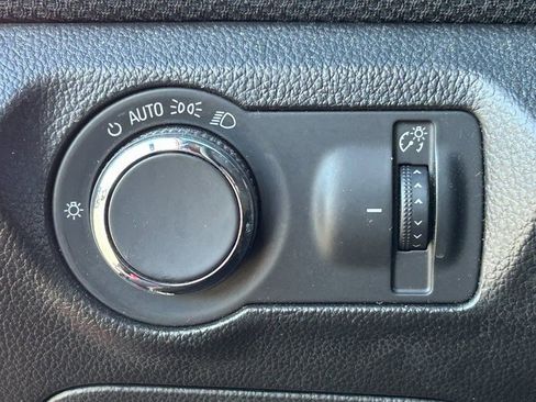 Used 2016 Chevrolet Cruze LT image 19