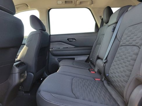 New 2025 Nissan Pathfinder SV image 29