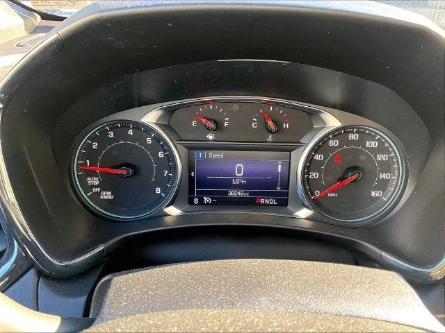 Used 2023 Chevrolet Equinox RS w/ LPO, Cargo Package AWD/4WD image 7