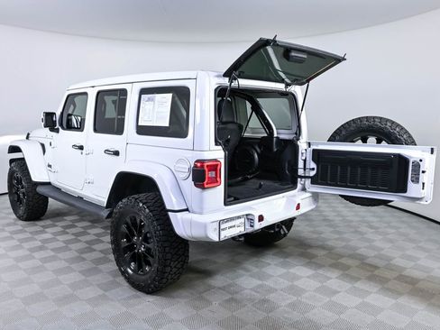Used 2021 Jeep Wrangler Unlimited Sahara AWD/4WD image 31