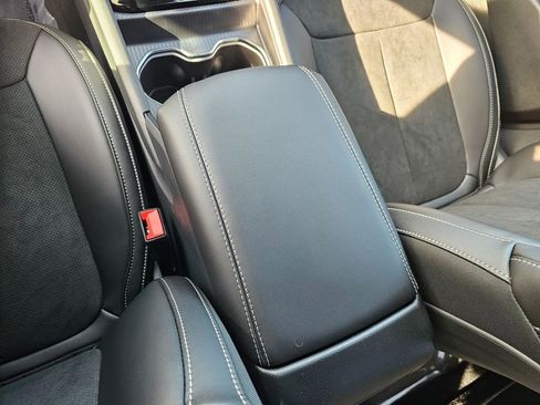 New 2025 Jeep Grand Cherokee Altitude AWD/4WD image 23
