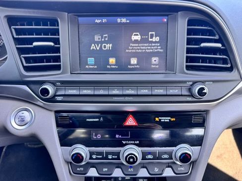 Used 2020 Hyundai Elantra Value Edition FWD image 19