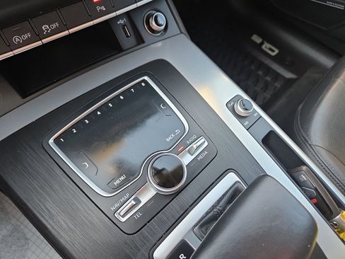 Used 2019 Audi Q5 2.0T Premium Plus w/ Premium Plus Package image 35