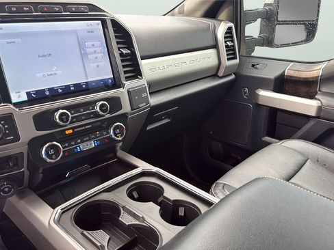 Used 2022 Ford F350 Lariat w/ Lariat Ultimate Package image 19