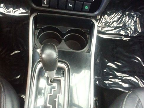 Used 2020 Mitsubishi Outlander SEL FWD image 11