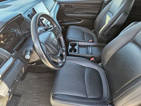 Used 2023 Honda Odyssey EX-L image 9