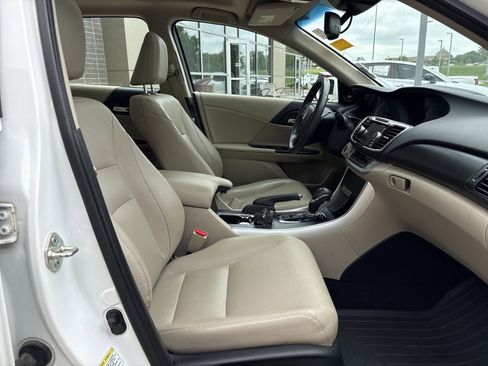 Used 2013 Honda Accord EX-L image 16