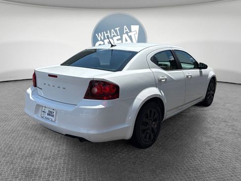 Used 2014 Dodge Avenger SE FWD image 3