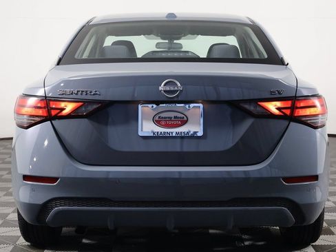 Used 2024 Nissan Sentra SV FWD image 5