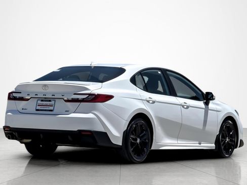 Certified 2025 Toyota Camry SE w/ Convenience Package FWD image 5