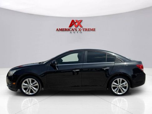 Used 2011 Chevrolet Cruze LTZ FWD image 2