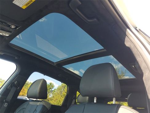 New 2026 Kia Sorento SX Prestige image 16