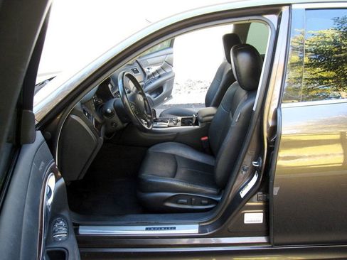 Used 2015 INFINITI Q70 L 3.7 image 17