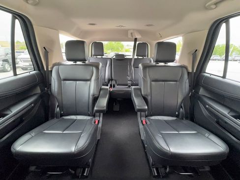 Used 2024 Ford Expedition XLT AWD/4WD image 28