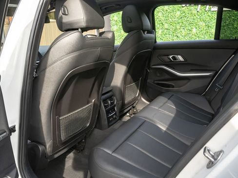 Used 2020 BMW 330i xDrive Sedan w/ Convenience Package image 15