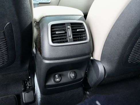 Used 2020 Kia Sorento EX image 29