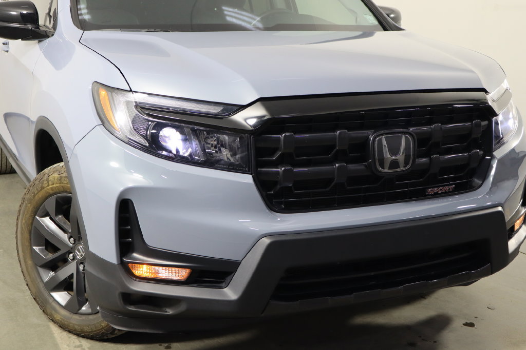Used 2025 Honda Ridgeline Sport image 42