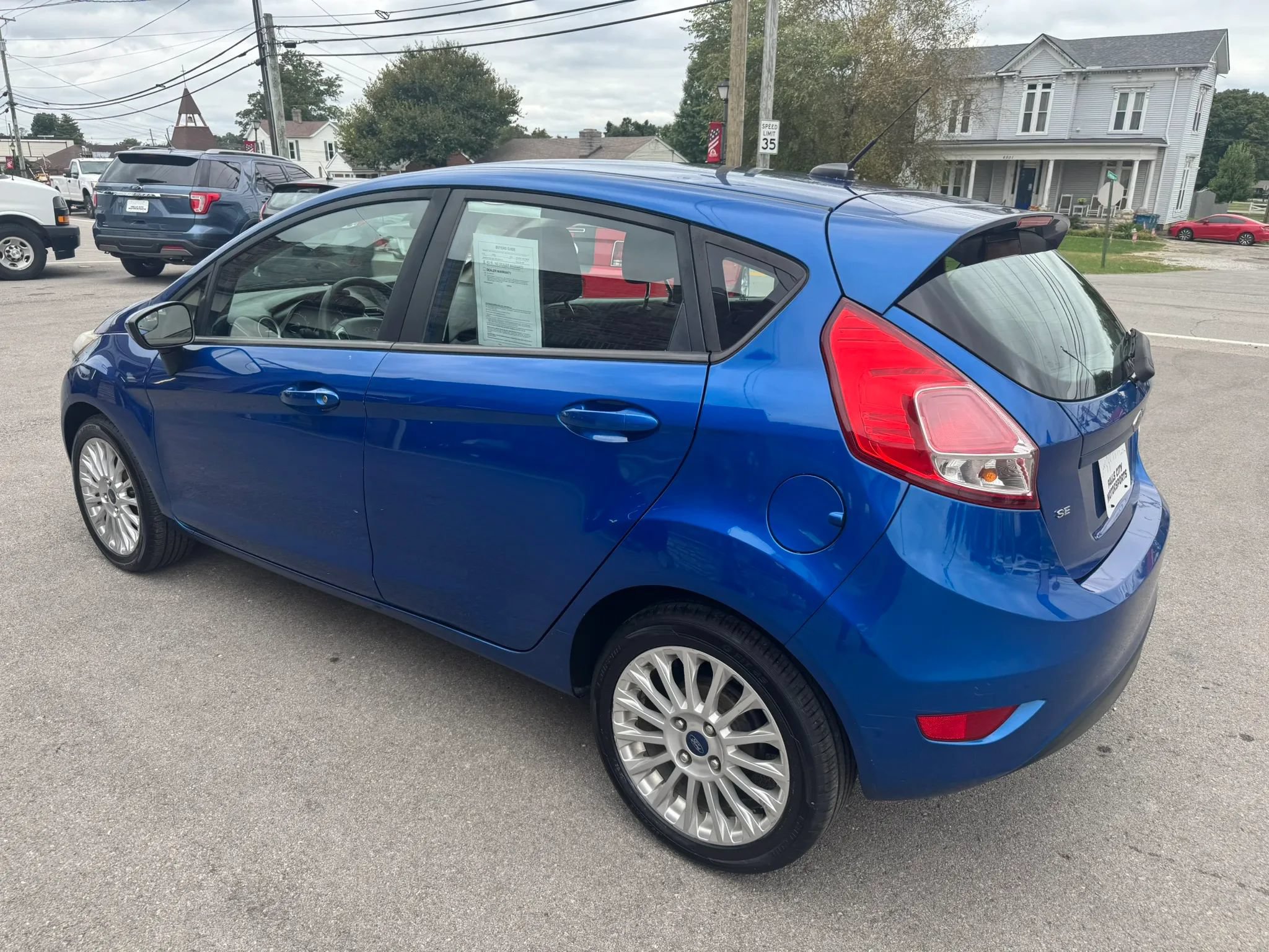 Used 2019 Ford Fiesta SE w/ Equipment Group 201A FWD image 8
