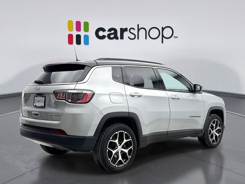 Used 2024 Jeep Compass Limited w/ Sun and Sound Group image 5